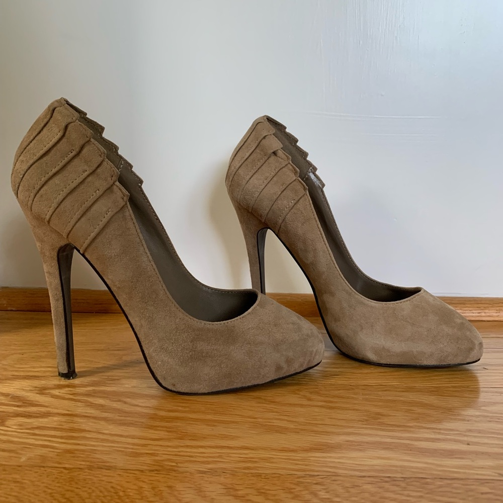 Aldo Size 37 Tan Suede Heels Pumps Shoes